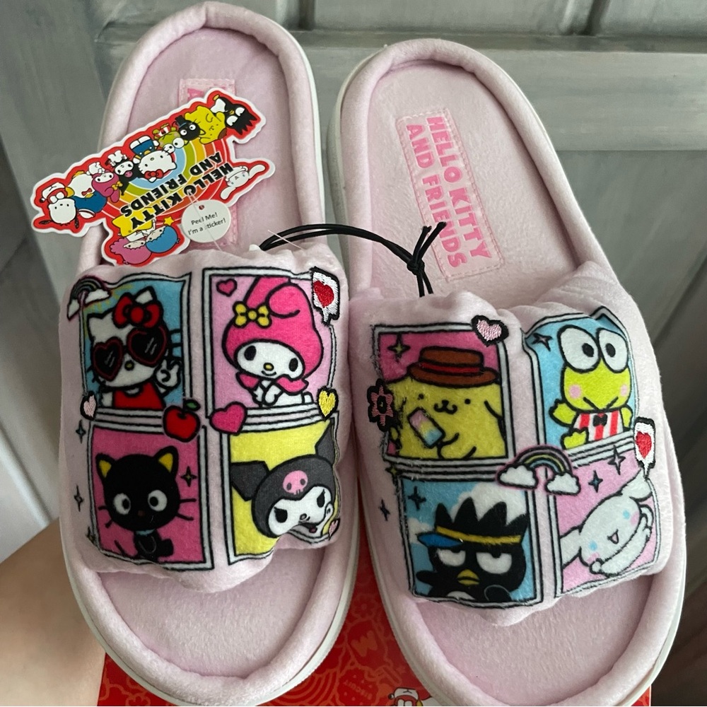 Hello Kitty and Friends Slippers pink hard sole Sanrio new with tags gift idea - Picture 5 of 7